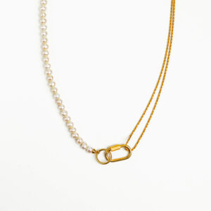 Alternative view of Collana Andromeda